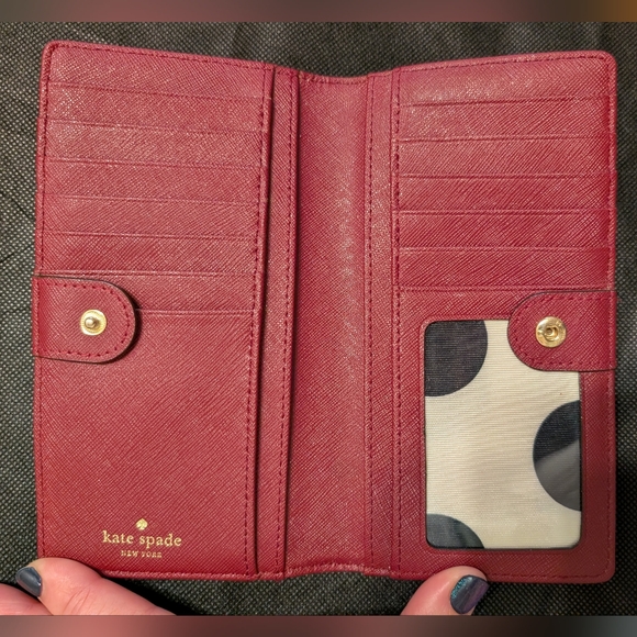 Kate Spade Cherry Red Bifold Small Wallet In Excellent Condition! - Picture 3 of 7